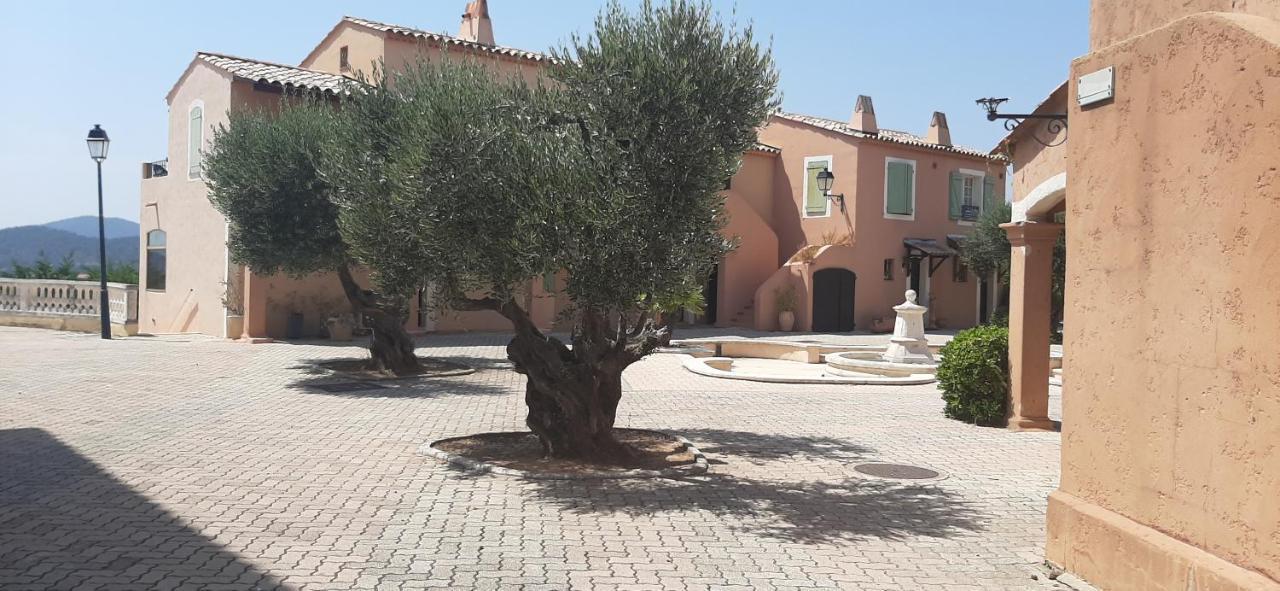 Vacance Location Mer Piscine Var Sud Terrasse Les Issambres Exterior foto